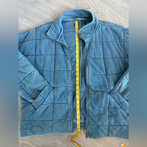 Blue Quilted Jacket - Picture 4 of 6